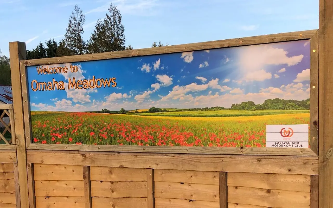 Omaha Meadows Glamping Hotel Wimborne Minster Luxury tent
